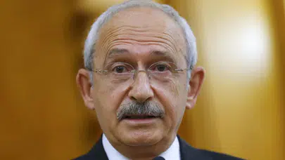 Kemal Kılıçdaroğlu hakkındaki ‘suçu ve suçluyu övme’ davası ertelendi