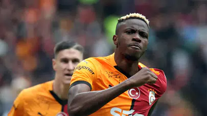 Victor Osimhen'den Galatasaray taraftarını havalara uçuracak haber