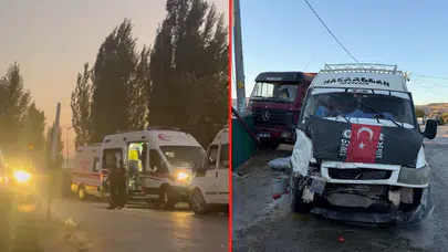Eskişehir'de tarım işçilerini taşıyan minibüsle kamyon çarpıştı: 20 yaralı