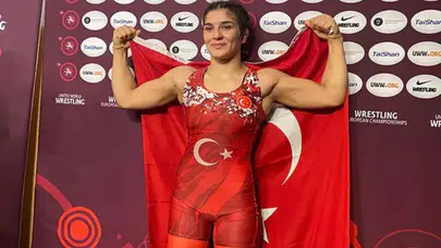 Milli sporcu Nesrin Baş, Dünya Güreş Şampiyonası'nda finale yükseldi
