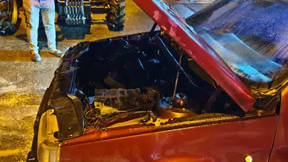 Aydın'da seyir halindeki Tofaş alev aldı!