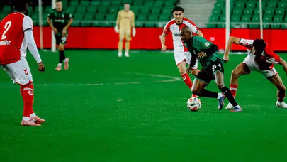 Sivasspor, Sakaryaspor'un yabancı kuralı ihlalini TFF'ye bildirdi