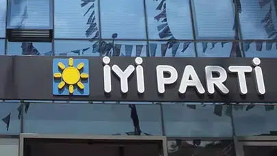 İYİ Parti'de deprem: İl ve ilçe başkanları istifa etti