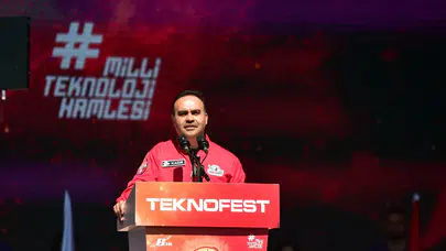 Bakan Kacır, Teknofest'te: Milli teknoloji hamlesi Türkiye’nin özgüven devrimidir