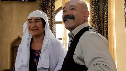 Hükümet Kadın 2 filminin konusu ne? Kadrosunda hangi oyuncular yer alıyor?