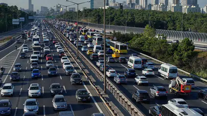 İstanbul’da okulların açılmasıyla trafik yoğunluğu yüzde 62’ye ulaştı!