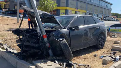 Elazığ'da hafif ticari araç ile otomobil çarpıştı: 5 yaralı!