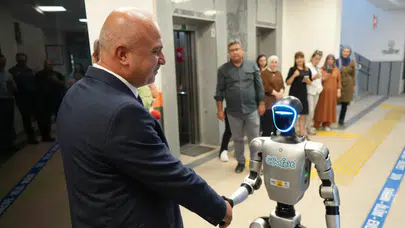 İnsansı robot Fastman, Samsun'da nüfusa kaydedildi!