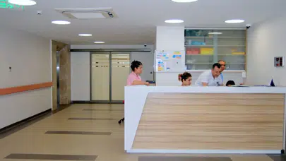 Beylikdüzü'nde bir şahıs arkadaşının kafasında sürahi kırdı!