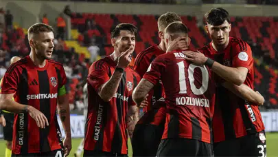 Gaziantep FK, sahasında Kocaelispor'u 2-0 mağlup etti