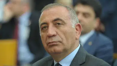 CHP’de gergin bekleyiş! Gürsel Tekin bugün il binasına gidiyor