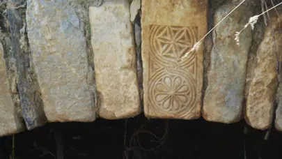 Aydın'da ilginç keşif: Temizlik sırasında sütun parçası bulundu