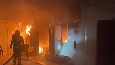 Hatay'da konteyner yemekhane yandı!