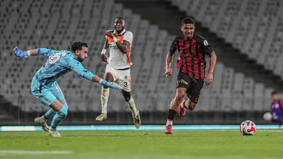 RAMS Başakşehir, Fatih Karagümrük'ü 2-0 yendi