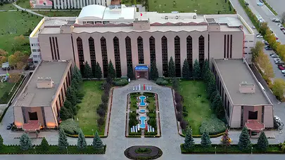 Diyanet'ten öğrenci ve öğretmenlere umre programı: Başvuru ne zaman, nasıl yapılır?