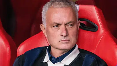 Jose Mourinho, Benfica ile anlaşmaya vardı