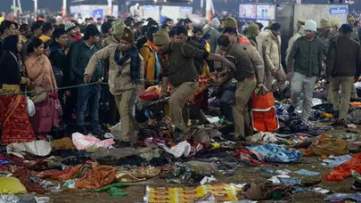 Hindistan'da miting sırasında izdiham yaşandı: En az 38 kişi öldü