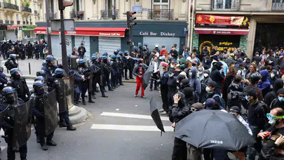 Fransa'da eylemler sürüyor: Gözaltı sayısı 200'e yükseldi!