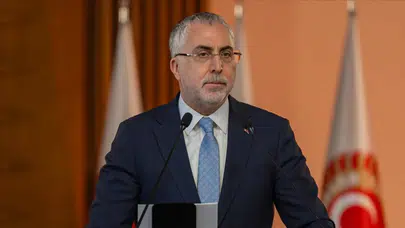 Bakan Işıkhan: Ekonomimiz 20 çeyrektir kesintisiz şekilde büyüyor!