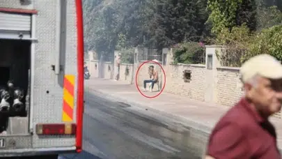 Antalya'da bir kişi evini yaktı: Taburede oturup yangını izledi!