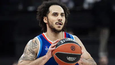 Shane Larkin, milli takım kariyerini sonlandırdı