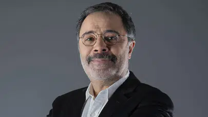 Ahmet Ümit kimdir? Polisiye romanın usta ismine dair tüm merak edilenler