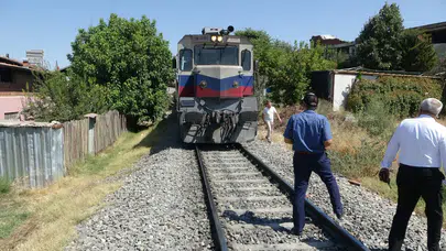 Malatya'da yük treni 60 yaşındaki adama çarptı!