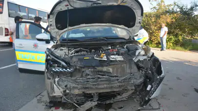 Ordu'da otomobil, polis otosuna çarptı: 2 kişi yaralandı