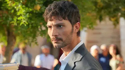 Halef dizisi Serhat kimdir?