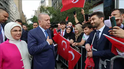 Erdoğan, Türkevi'ne girişinde sevgi gösterileriyle karşılandı