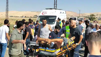 Mardin’de hafif ticari araç ile motosiklet çarpıştı: 4 yaralı