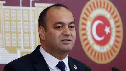 Özgür Karabat kimdir, kaç yaşında? Hangi partiden?