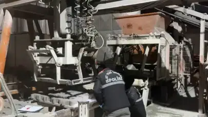 Burdur'da pres makinesine sıkışan işçi yaralandı