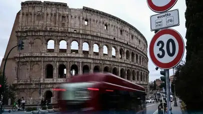 Roma'da azami hız limiti 30 oldu!
