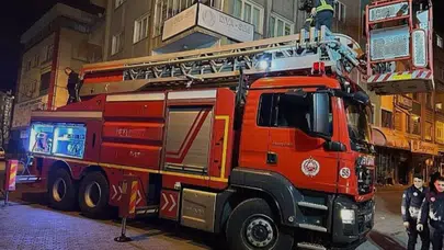 Arnavutköy'de işçi konteynerinde yangın çıktı