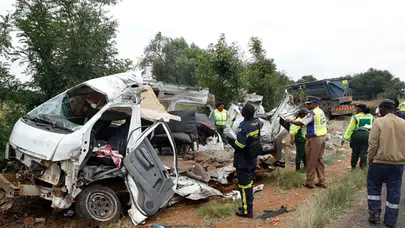 Güney Afrika’da öğrenci servisi kazası: 14 ölü, çok sayıda yaralı