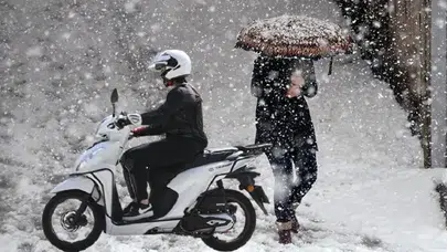 İstanbul Valiliği: Ağır taşıtlar ve kuryelerin trafiğe çıkışı yasaklandı!