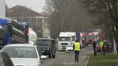 Tır şoförleri AB'nin yeni geçiş sistemini protesto etti