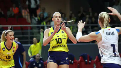 Şampiyonlar Ligi öncesi büyük kriz: Polonya Rus yıldız Arina'ya vize vermedi