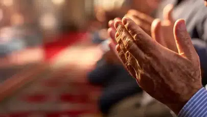 Sevdiklerinize gönderebileceğiniz cuma mesajları