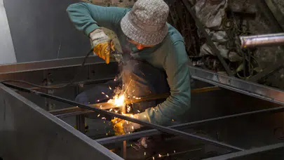 Sanayi üretimi yıllık yüzde 2,4 arttı! İmalat sanayinde Kasım ayı yükselişi