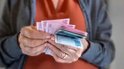 En düşük emekli maaşı Resmi Gazete'de yayımlanarak yürürlüğe girdi