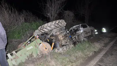 İzmir'de traktör ile pick-up çarpıştı: Sürücüler yaralandı