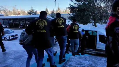 Bingöl'de change araç operasyonu: 4 şüpheli tutuklandı, 5 araç ele geçirildi