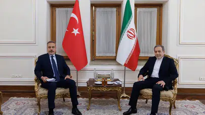 Bakan Fidan, İran Dışişleri Bakanı Erakçi ile görüştü