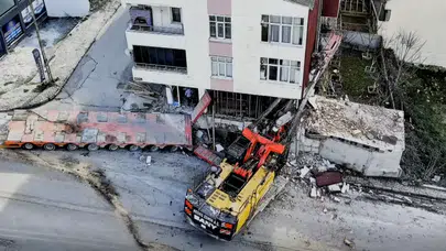 Başakşehir'de vinç operasyonu: 28 saattir binadan çıkarılamıyor