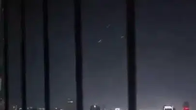 Venezuela'da başkanlık sarayı çevresinde silah sesleri!