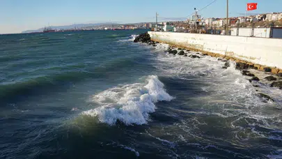 Tekirdağ’da lodos deniz ulaşımını durma noktasına getirdi
