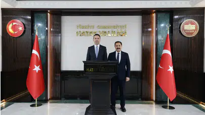 Bakan Bayraktar, Hatay Valisi Mustafa Masatlı’yı makamında ziyaret etti