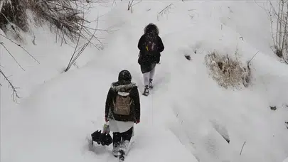 Okullar yarın tatil mi? Valilikler duyurmaya başladı! İşte kar tatili olan iller listesi